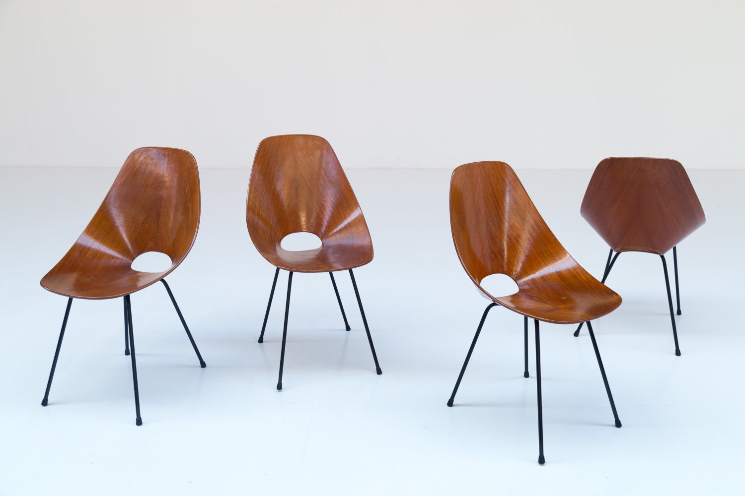 Set of 4 Medea chairs by Vittorio Nobili