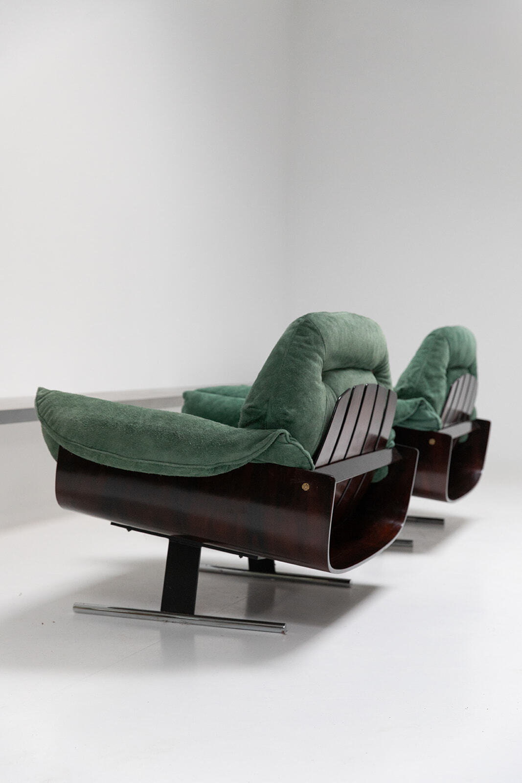 Jorge Zalszupin pair of 'Presidencial' chairs