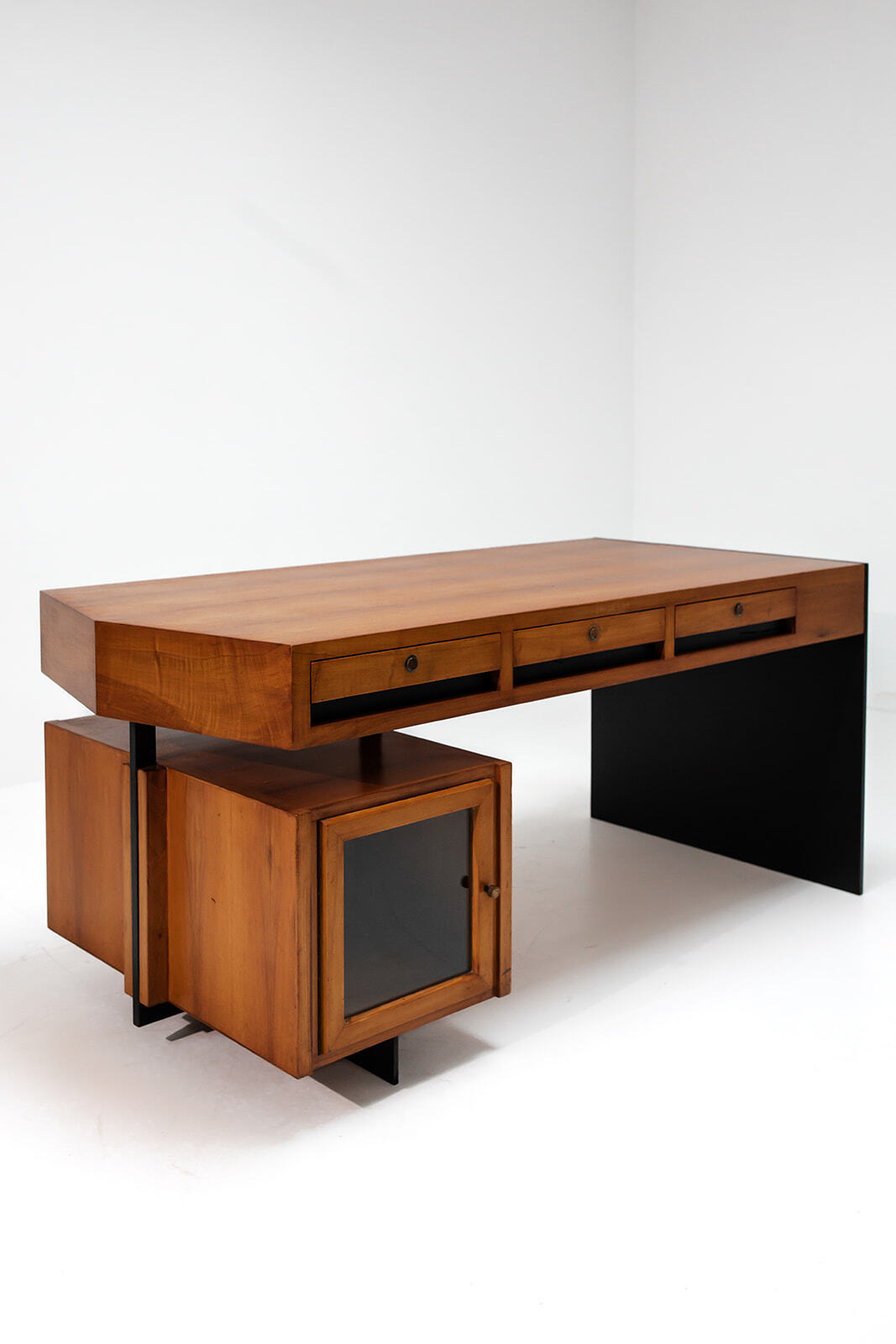 Unknown Italian desk