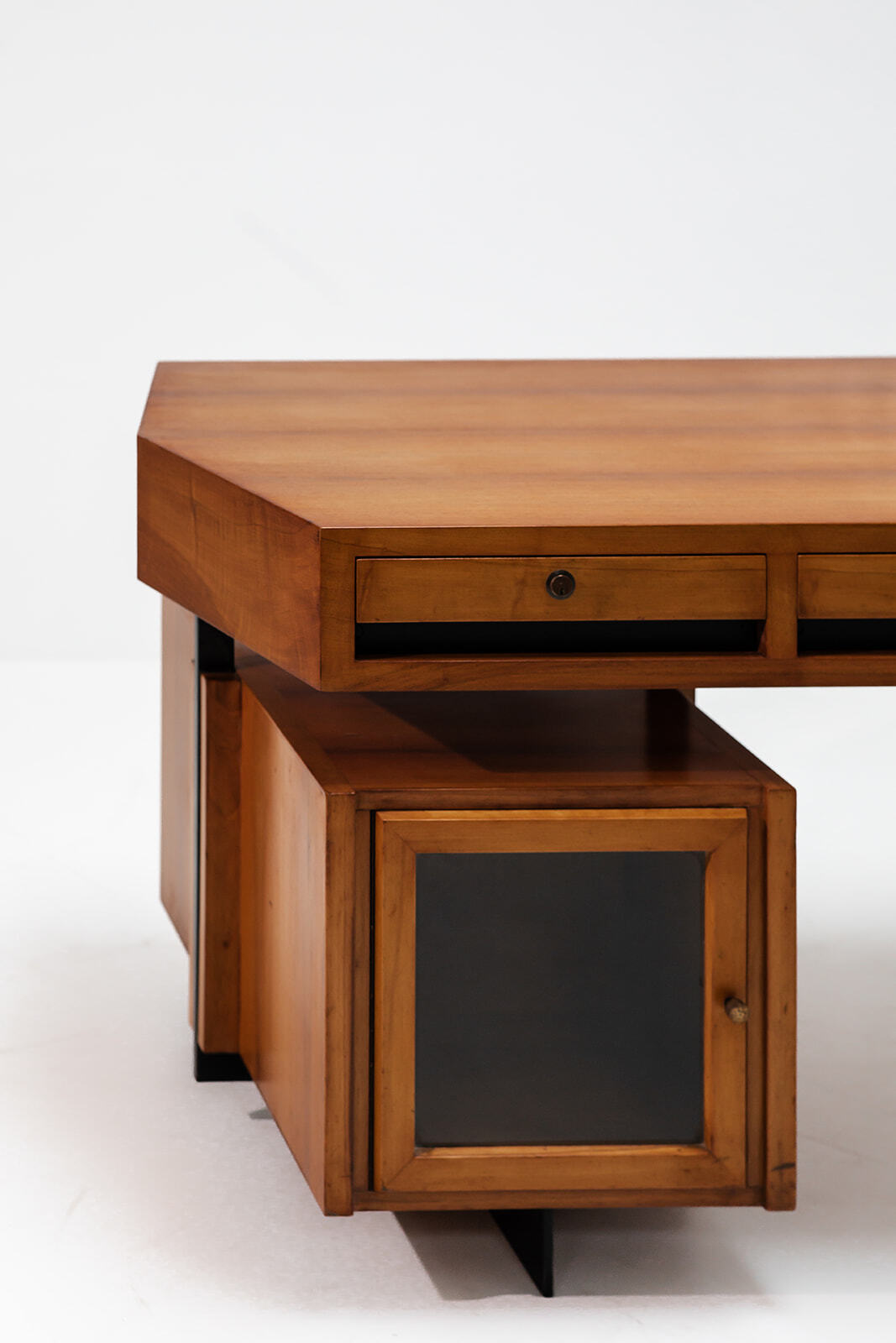 Unknown Italian desk