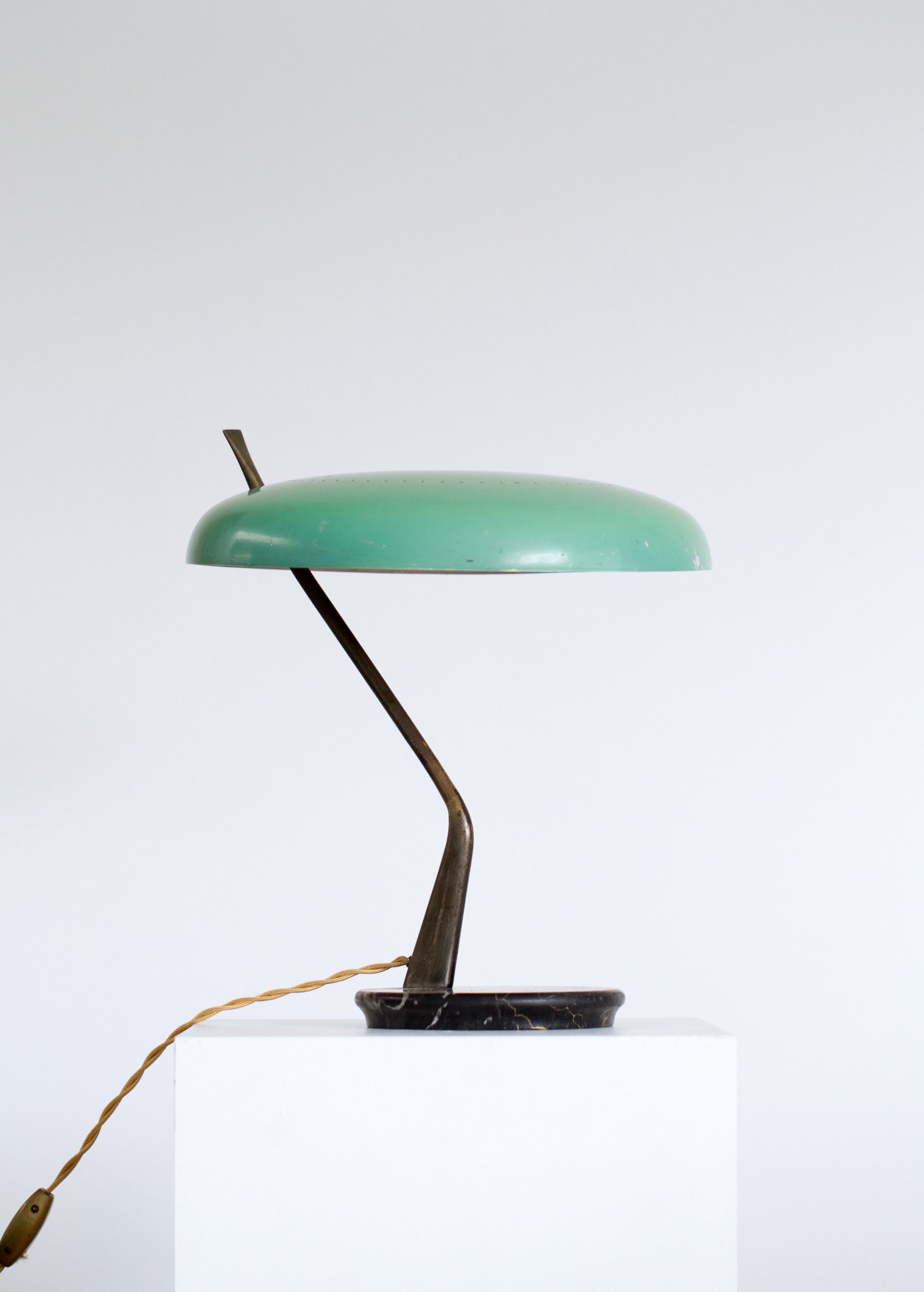 Desk lamp by Lumen Milano