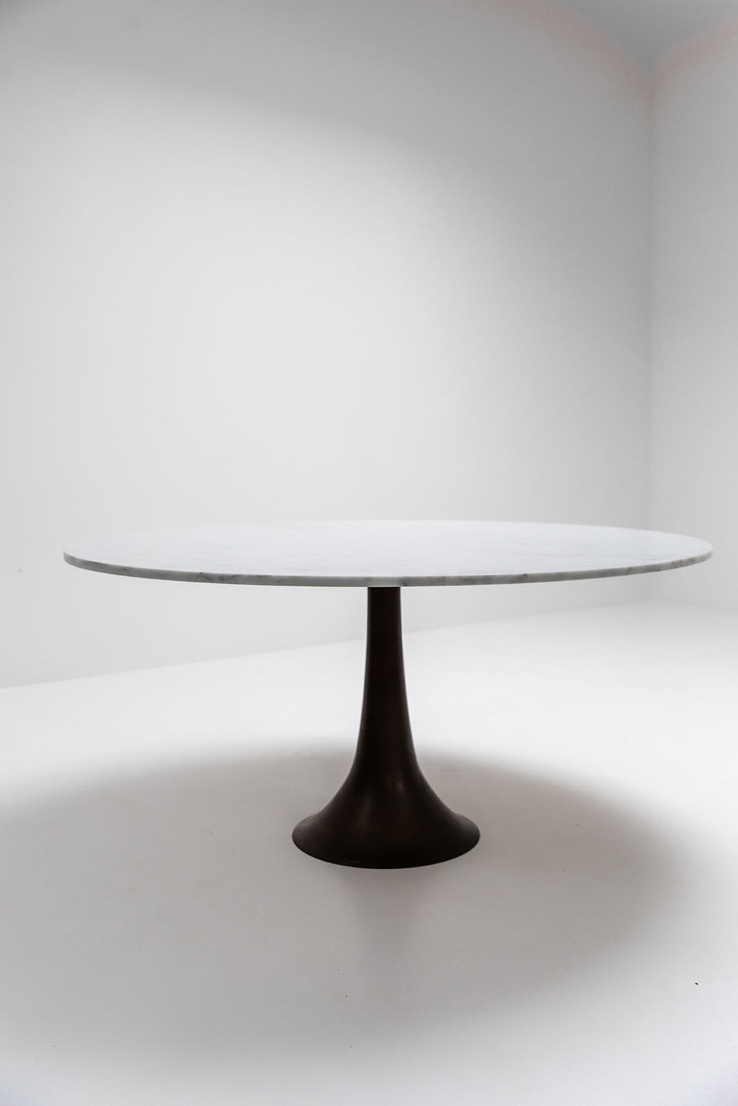 Angelo Mangiarotti dining table 